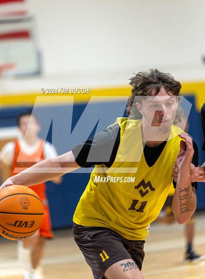 Thumbnail 3 in Summers County vs Mount View (Little General/ C. Adam Toney Showcase) photogallery.