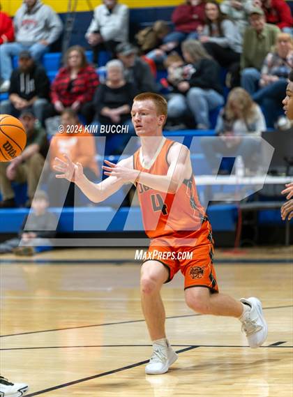 Thumbnail 1 in Summers County vs Mount View (Little General/ C. Adam Toney Showcase) photogallery.
