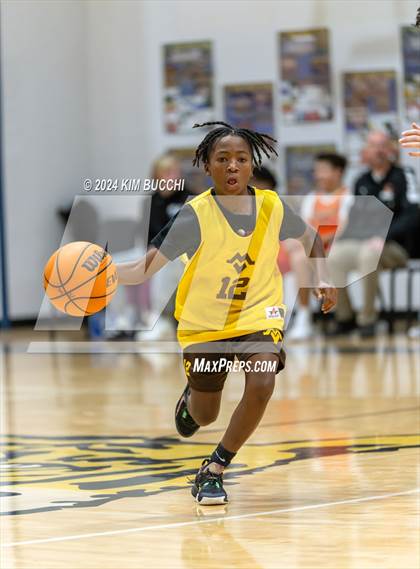 Thumbnail 1 in Summers County vs Mount View (Little General/ C. Adam Toney Showcase) photogallery.