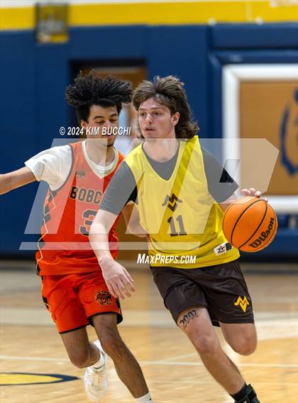 Thumbnail 2 in Summers County vs Mount View (Little General/ C. Adam Toney Showcase) photogallery.