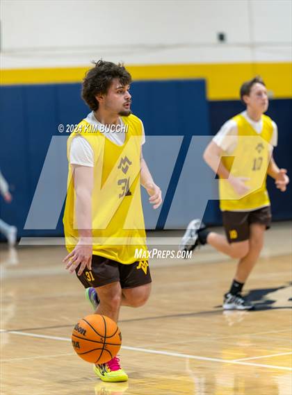 Thumbnail 3 in Summers County vs Mount View (Little General/ C. Adam Toney Showcase) photogallery.