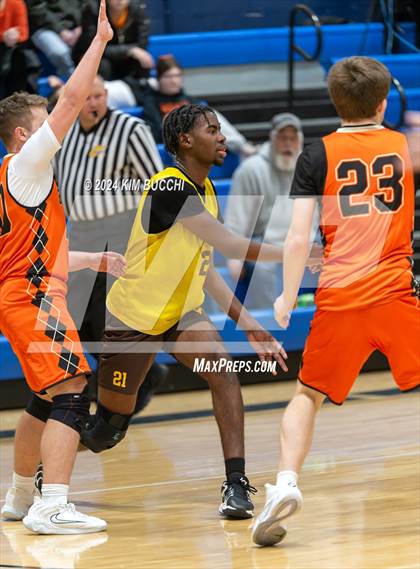 Thumbnail 1 in Summers County vs Mount View (Little General/ C. Adam Toney Showcase) photogallery.