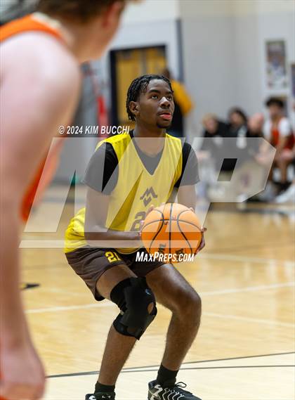 Thumbnail 1 in Summers County vs Mount View (Little General/ C. Adam Toney Showcase) photogallery.