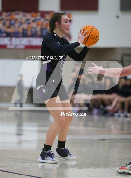 Thumbnail 3 in Riverton @ Herriman photogallery.