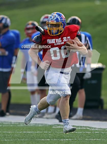 Thumbnail 3 in Frank Varischetti All Star Game photogallery.