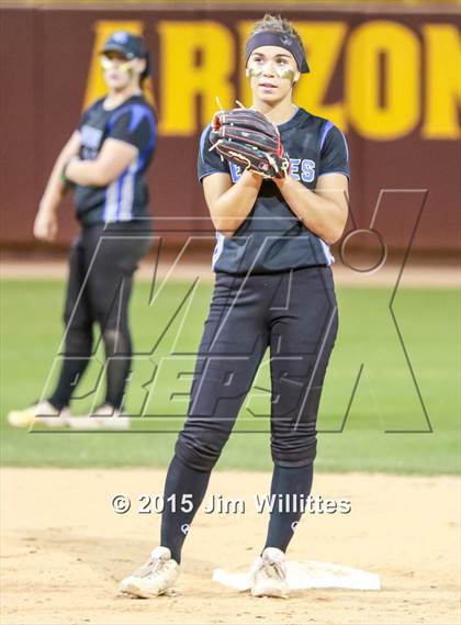 Thumbnail 1 in Mountain Ridge vs. O'Connor  (AIA D1 Final) photogallery.