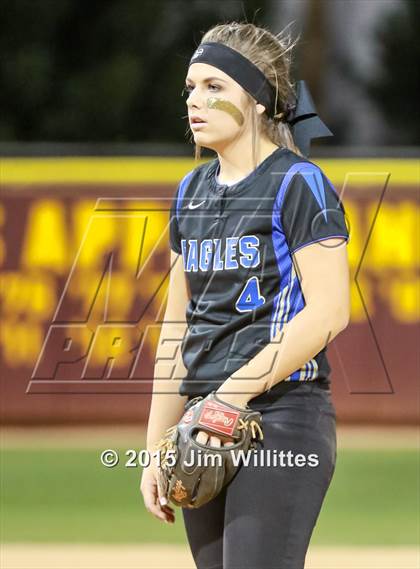 Thumbnail 1 in Mountain Ridge vs. O'Connor  (AIA D1 Final) photogallery.