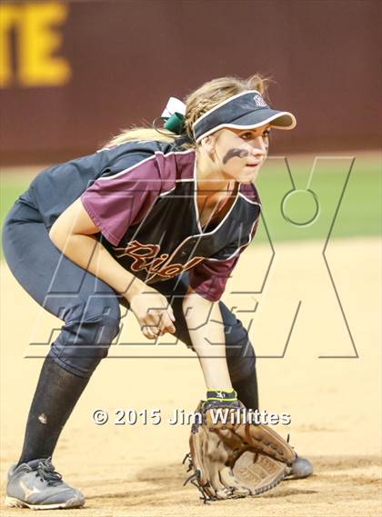 Thumbnail 1 in Mountain Ridge vs. O'Connor  (AIA D1 Final) photogallery.