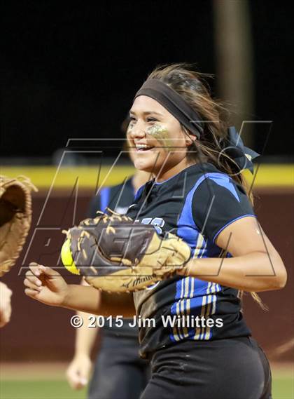 Thumbnail 1 in Mountain Ridge vs. O'Connor  (AIA D1 Final) photogallery.