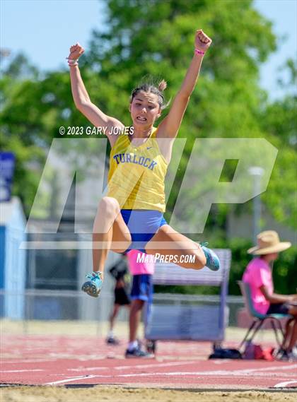 Thumbnail 3 in CIF SJS Masters - Saturday (all events) photogallery.