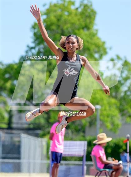 Thumbnail 2 in CIF SJS Masters - Saturday (all events) photogallery.