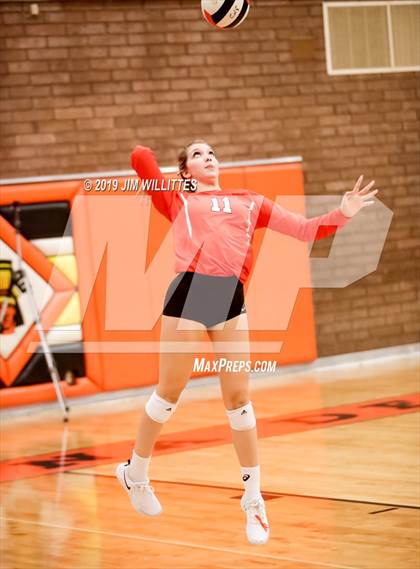 Thumbnail 1 in Desert Ridge @ Corona del Sol photogallery.
