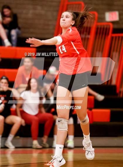 Thumbnail 1 in Desert Ridge @ Corona del Sol photogallery.