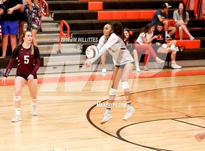 Thumbnail 1 in Desert Ridge @ Corona del Sol photogallery.