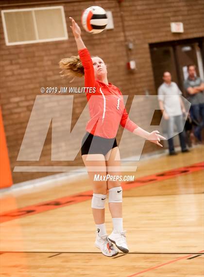 Thumbnail 1 in Desert Ridge @ Corona del Sol photogallery.