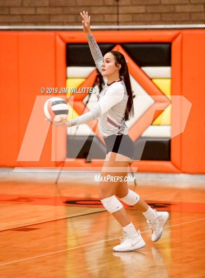 Thumbnail 1 in Desert Ridge @ Corona del Sol photogallery.