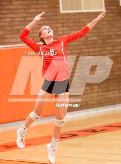 Thumbnail 1 in Desert Ridge @ Corona del Sol photogallery.