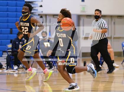 Thumbnail 1 in Decatur @ Tahoma photogallery.