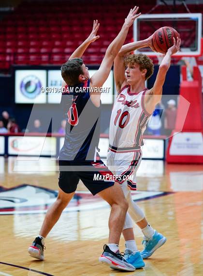 Thumbnail 2 in Springville vs. Crimson Cliffs (Coach Walker Classic) photogallery.