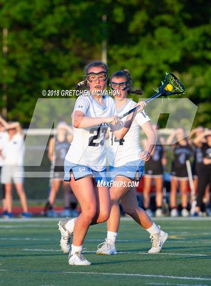 Thumbnail 2 in Wilton vs Darien (FCIAC Finals) photogallery.
