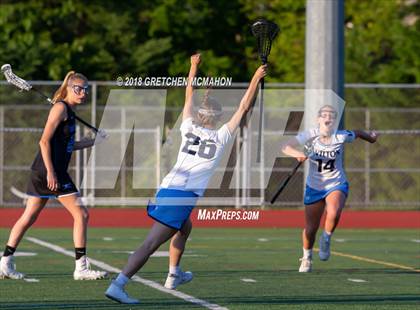 Thumbnail 2 in Wilton vs Darien (FCIAC Finals) photogallery.