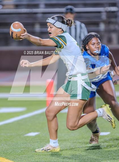 Thumbnail 2 in Moanalua vs Leilehua (HHSAA Quarterfinals) photogallery.