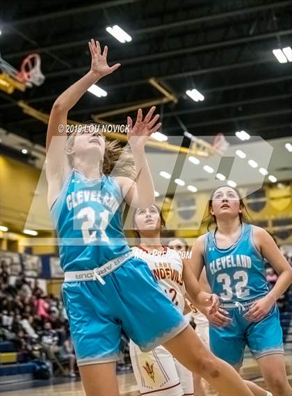 Thumbnail 3 in Espanola Valley vs. Cleveland (Capital City Tournament) photogallery.