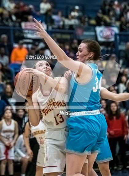 Thumbnail 3 in Espanola Valley vs. Cleveland (Capital City Tournament) photogallery.