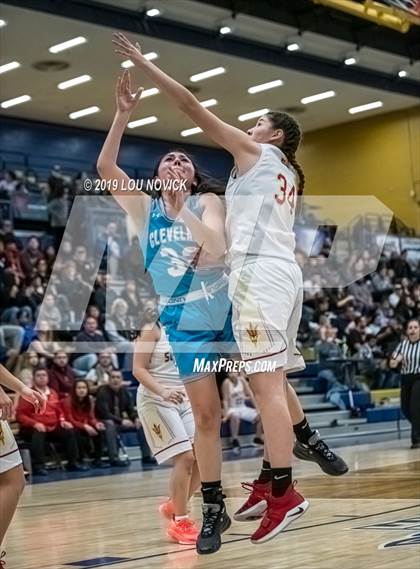 Thumbnail 3 in Espanola Valley vs. Cleveland (Capital City Tournament) photogallery.