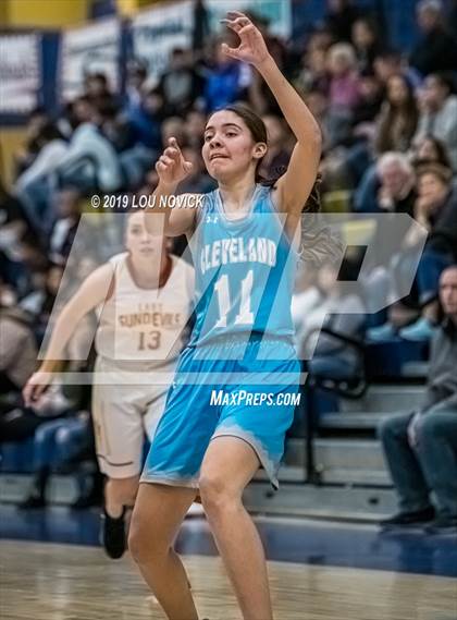 Thumbnail 2 in Espanola Valley vs. Cleveland (Capital City Tournament) photogallery.