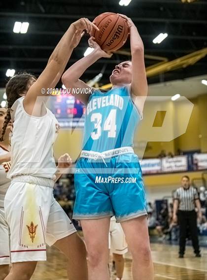 Thumbnail 3 in Espanola Valley vs. Cleveland (Capital City Tournament) photogallery.