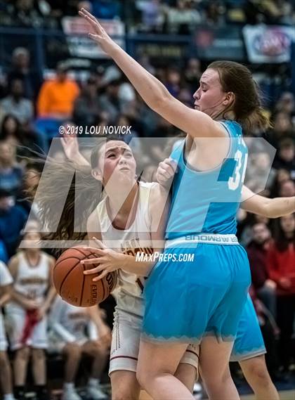 Thumbnail 2 in Espanola Valley vs. Cleveland (Capital City Tournament) photogallery.