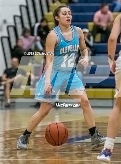 Thumbnail 2 in Espanola Valley vs. Cleveland (Capital City Tournament) photogallery.