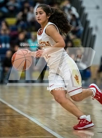 Thumbnail 3 in Espanola Valley vs. Cleveland (Capital City Tournament) photogallery.