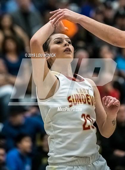 Thumbnail 1 in Espanola Valley vs. Cleveland (Capital City Tournament) photogallery.