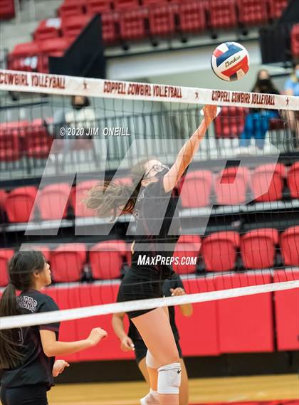 Thumbnail 3 in Lewisville @ Coppell (A Teams) photogallery.