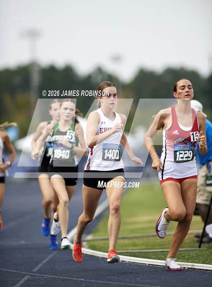 Thumbnail 2 in FHSAA 2A Final (800 Meters) photogallery.