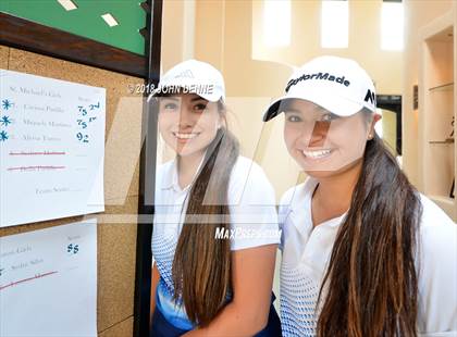 Thumbnail 3 in Taos Invitational photogallery.