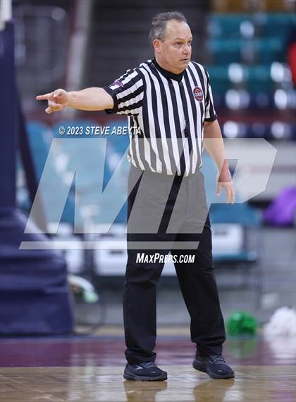 Thumbnail 3 in Glenwood Springs vs. George Washington (CHSAA 5A Great 8) photogallery.