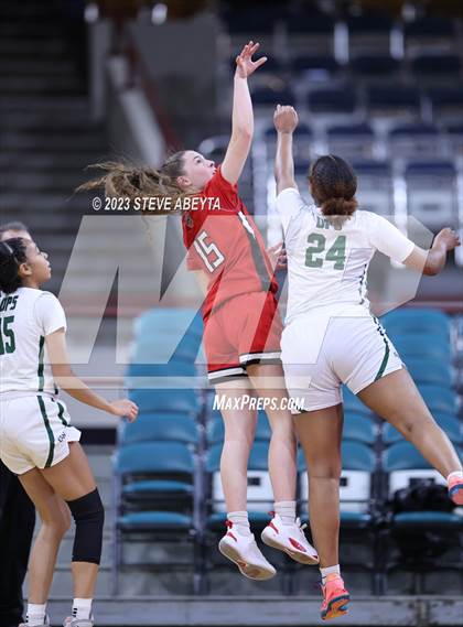 Thumbnail 3 in Glenwood Springs vs. George Washington (CHSAA 5A Great 8) photogallery.