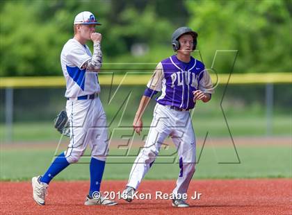 Thumbnail 3 in Hempfield Area vs. Plum (PIAA Class AAAA Quarterfinal) photogallery.