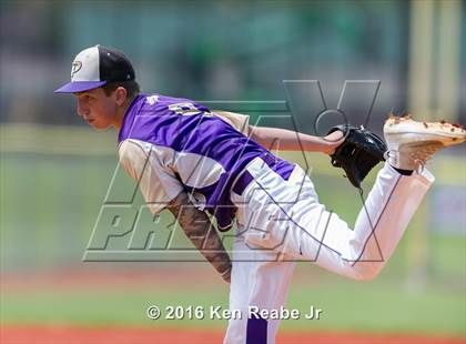 Thumbnail 2 in Hempfield Area vs. Plum (PIAA Class AAAA Quarterfinal) photogallery.