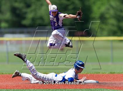Thumbnail 2 in Hempfield Area vs. Plum (PIAA Class AAAA Quarterfinal) photogallery.