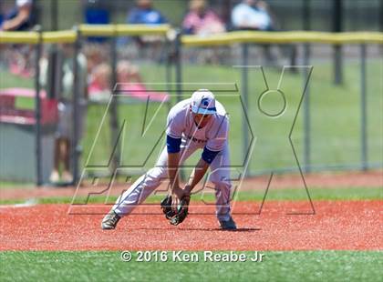 Thumbnail 3 in Hempfield Area vs. Plum (PIAA Class AAAA Quarterfinal) photogallery.