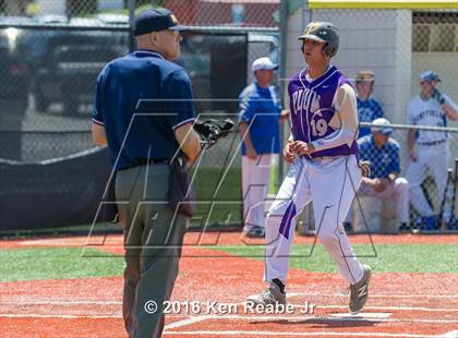 Thumbnail 2 in Hempfield Area vs. Plum (PIAA Class AAAA Quarterfinal) photogallery.