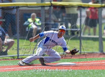 Thumbnail 2 in Hempfield Area vs. Plum (PIAA Class AAAA Quarterfinal) photogallery.