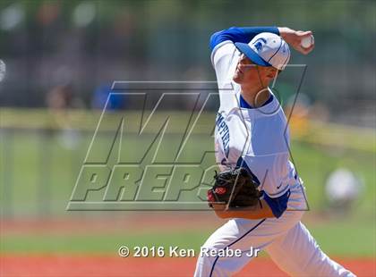 Thumbnail 1 in Hempfield Area vs. Plum (PIAA Class AAAA Quarterfinal) photogallery.