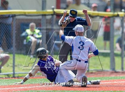 Thumbnail 1 in Hempfield Area vs. Plum (PIAA Class AAAA Quarterfinal) photogallery.