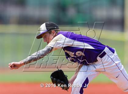Thumbnail 3 in Hempfield Area vs. Plum (PIAA Class AAAA Quarterfinal) photogallery.