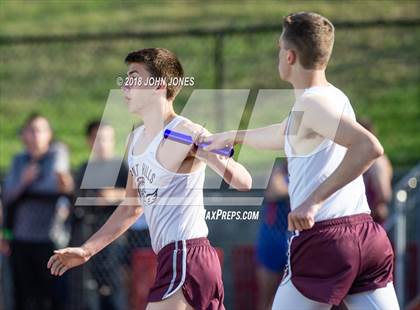 Thumbnail 2 in 2018 Loucks Games (Men's Frosh/Soph DMR) photogallery.
